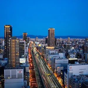 Apa & Midosuji Hommachi Eki Tower 酒店